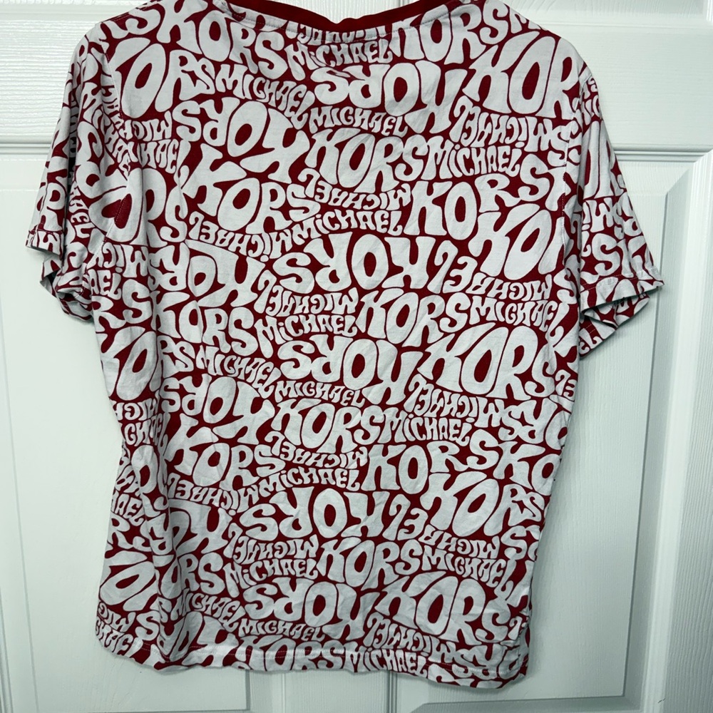 Michael Kors Red White Allover Logo Graphic Tee Women’s Size Medium - Picture 3 of 3